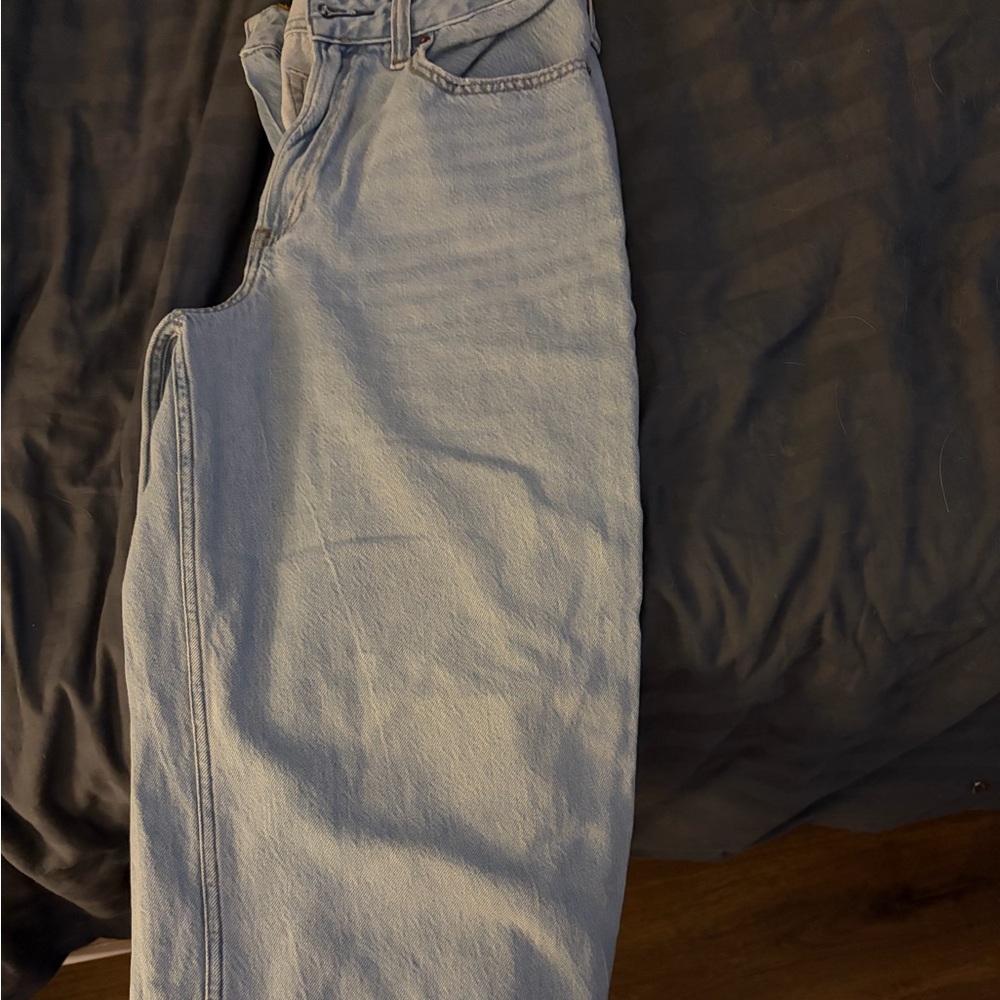 Women’s Abercrombie and fitch wide leg jeans-long - Picture 3 of 4